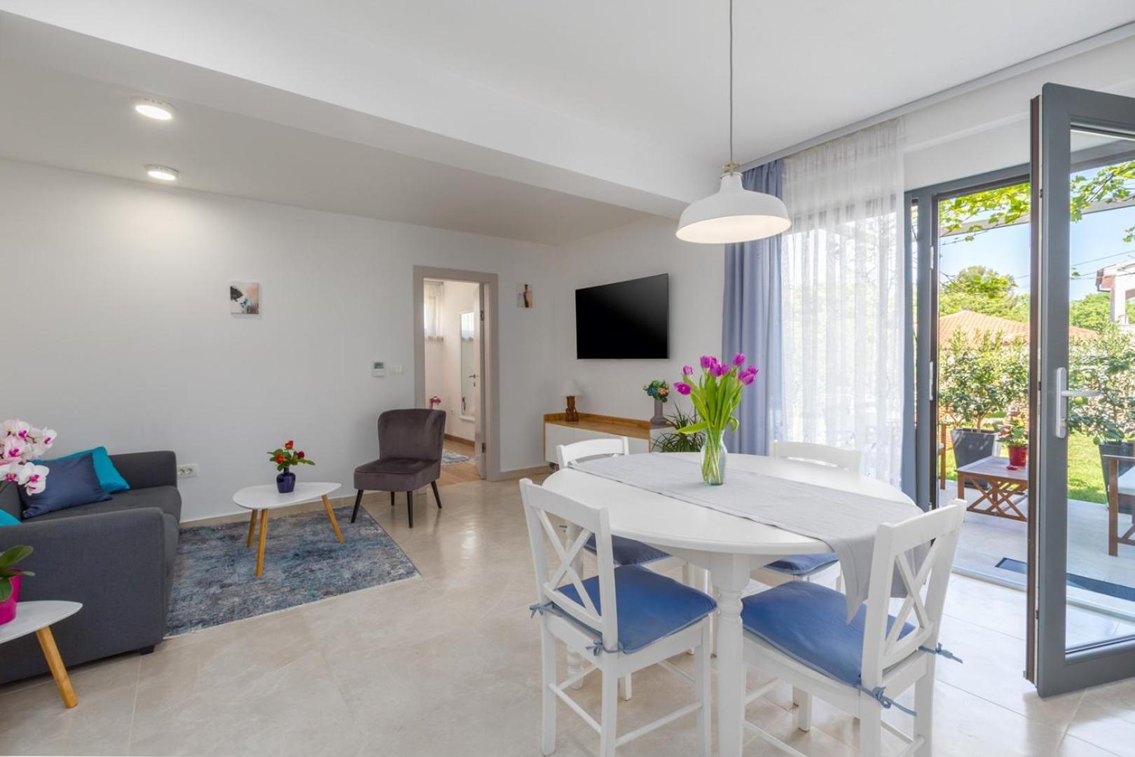 Apartamento Riva Garden Exclusive Funtana Exterior foto
