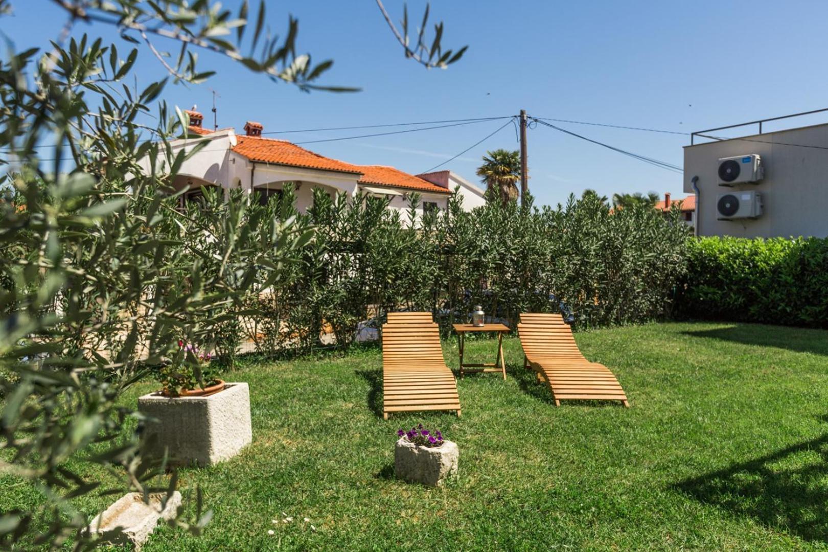 Apartamento Riva Garden Exclusive Funtana Exterior foto
